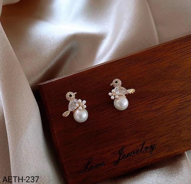 AETH237  Sparrow Stud Tops Pair