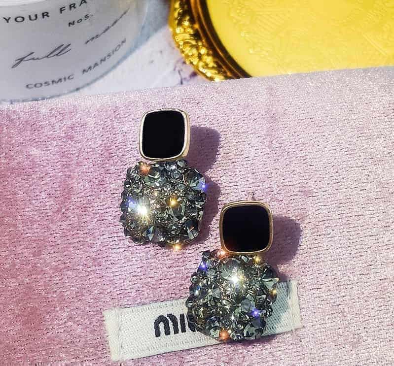 AEDH157  Traditional Teardrop Ear Earrings Pair