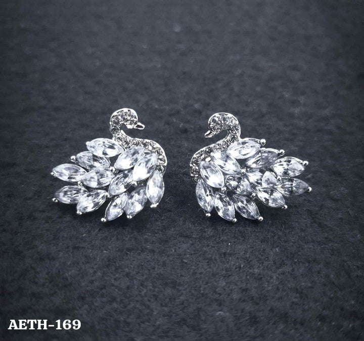 AETH169  Tear Duck Tops Pair