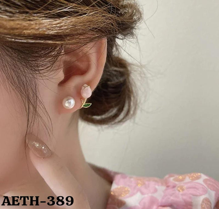 AETH389  Pearl Flower Tops Pair