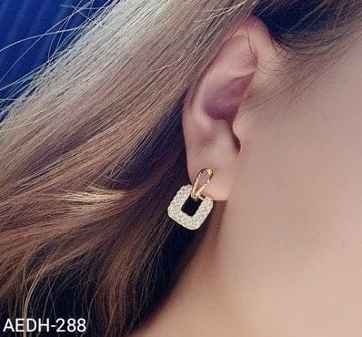 AEDH288  Tear Square Drop Earrings Pair