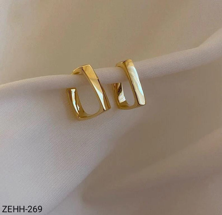 ZEHH269  Curb Ear Hoops Pair
